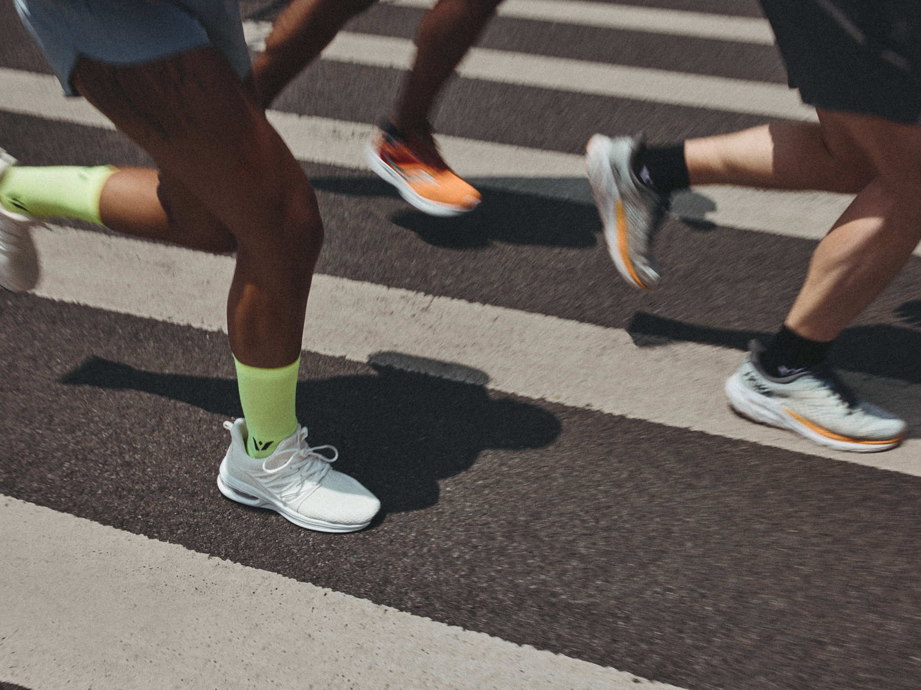 靴 feelikesky Aspire Knee High - Firm Compression Cycling Socks