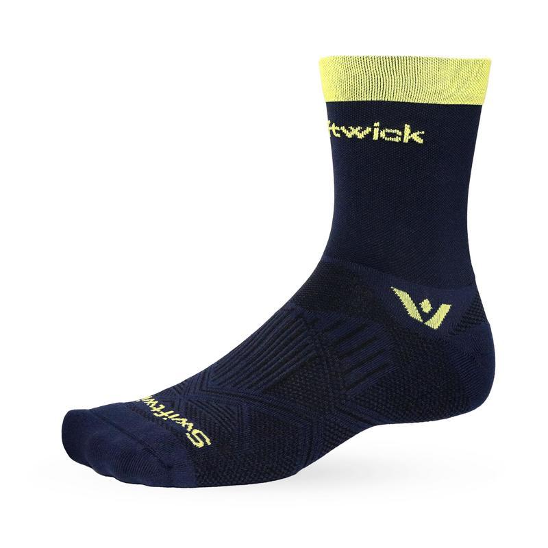 Crew Socks Best Running Socks For Sweaty Feet Aspire Mid-Crew Firm