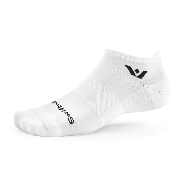aspire-no-show-tab-white-socks