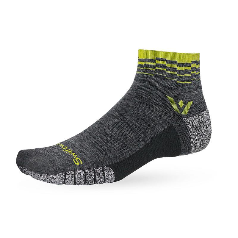 スウィストウィック　Swiftwick Flite XT Trail 2足 flite-xt-trail-quarter-crew-